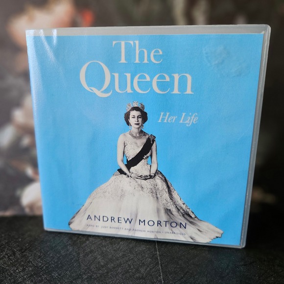 The Queen Her Life by Andrew Morton Unabridged Audiobook CD COMPLETE 12 DISC SET - Picture 2 of 6
